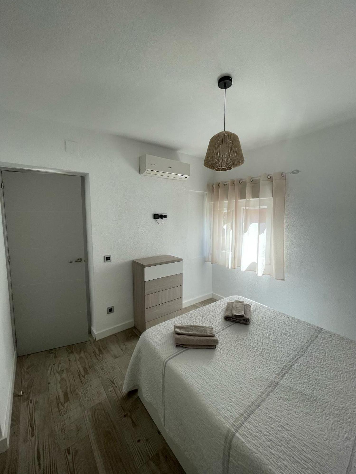 Doamvid Universidad Apartman Ciudad Real Kültér fotó