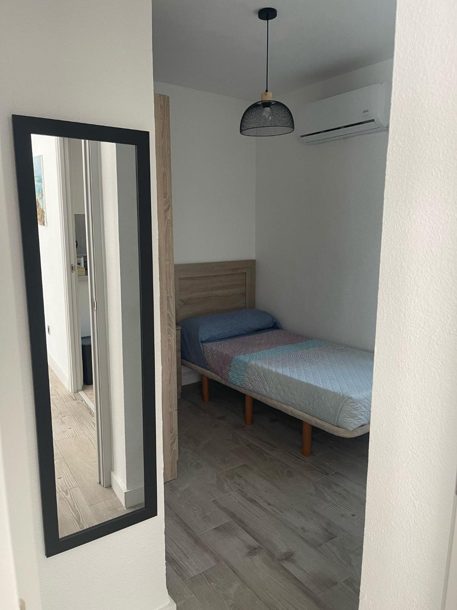 Doamvid Universidad Apartman Ciudad Real Kültér fotó